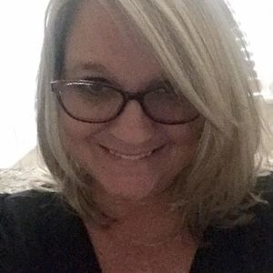 Meet your Posher, Cate